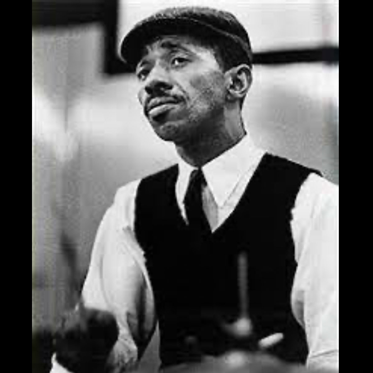 フィリー・ジョー・ジョーンズPhilly Joe Jones(ds)1923-1985