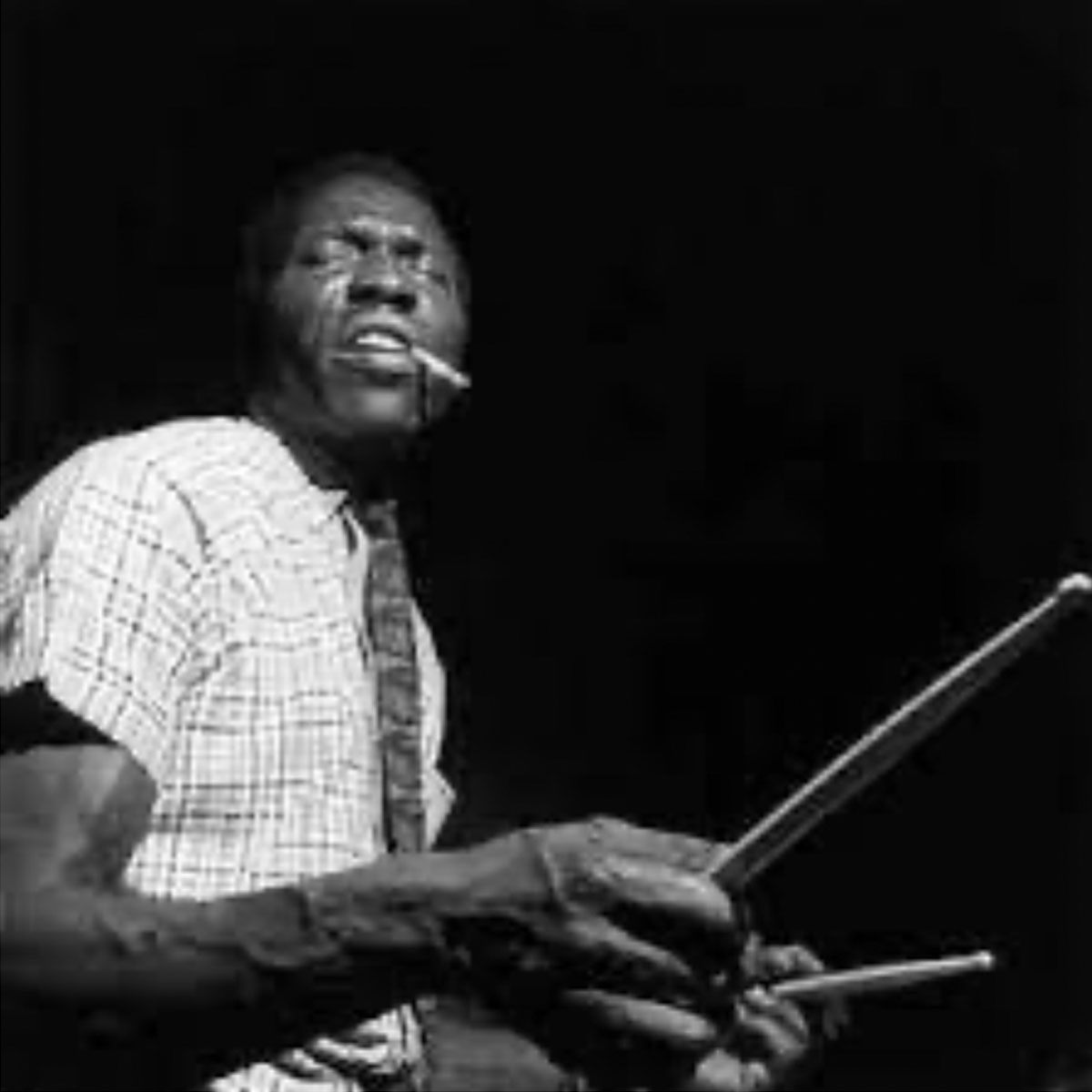 エルビン・ジョーンズElvin Jones(ds)1927-2004