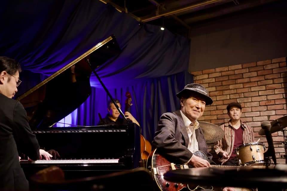 ｢ブルースなくして」